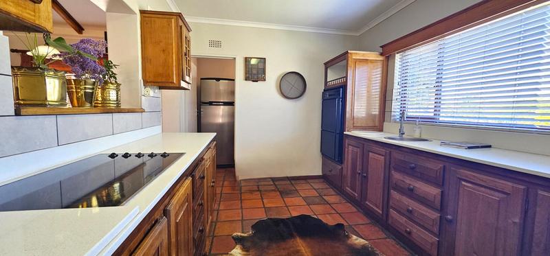 4 Bedroom Property for Sale in Middedorp Western Cape